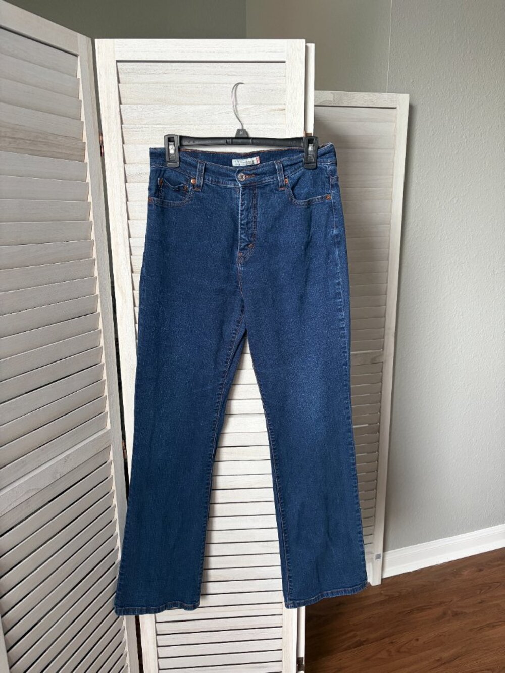 Levi’s Dark Blue Women’s Jeans - Perfectly Slimming bootcut 512 jeans